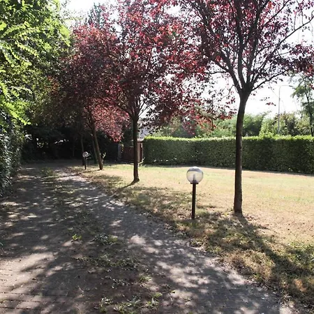 Apartment Helios - Centre, Lake, 10' Car - Free Parking Self Check-in Airco Varese