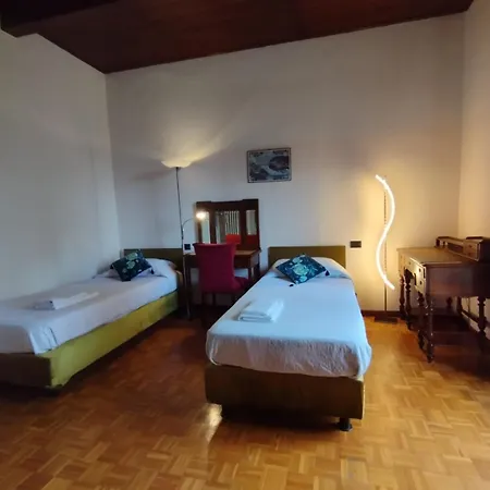 Helios - Centre, Lake, 10' Car - Free Parking Self Check-in Airco * Varese